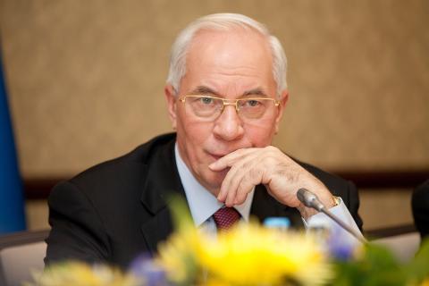 Экс-премьер Украины Азаров заявил о невозможности мирного урегулирования при Зеленском