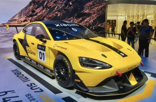 Китайские электромобили BYD и Xiaomi обогнали Porsche и Tesla на Нюрбургринге в 2025 году