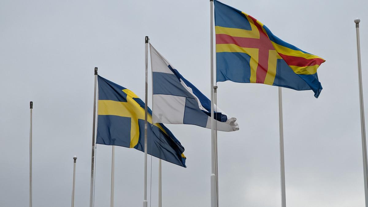 Flags of Sweden, Finland, Åland in Mariehamn, 20221203