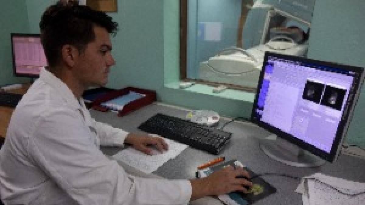 Nuclear Medicine in Cuba (08010593) (43340667331) Nuclear Medicine in Cuba (08010593) (43340667331)