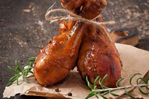 Чешская рулька в тёмном пиве получается сочной — повар