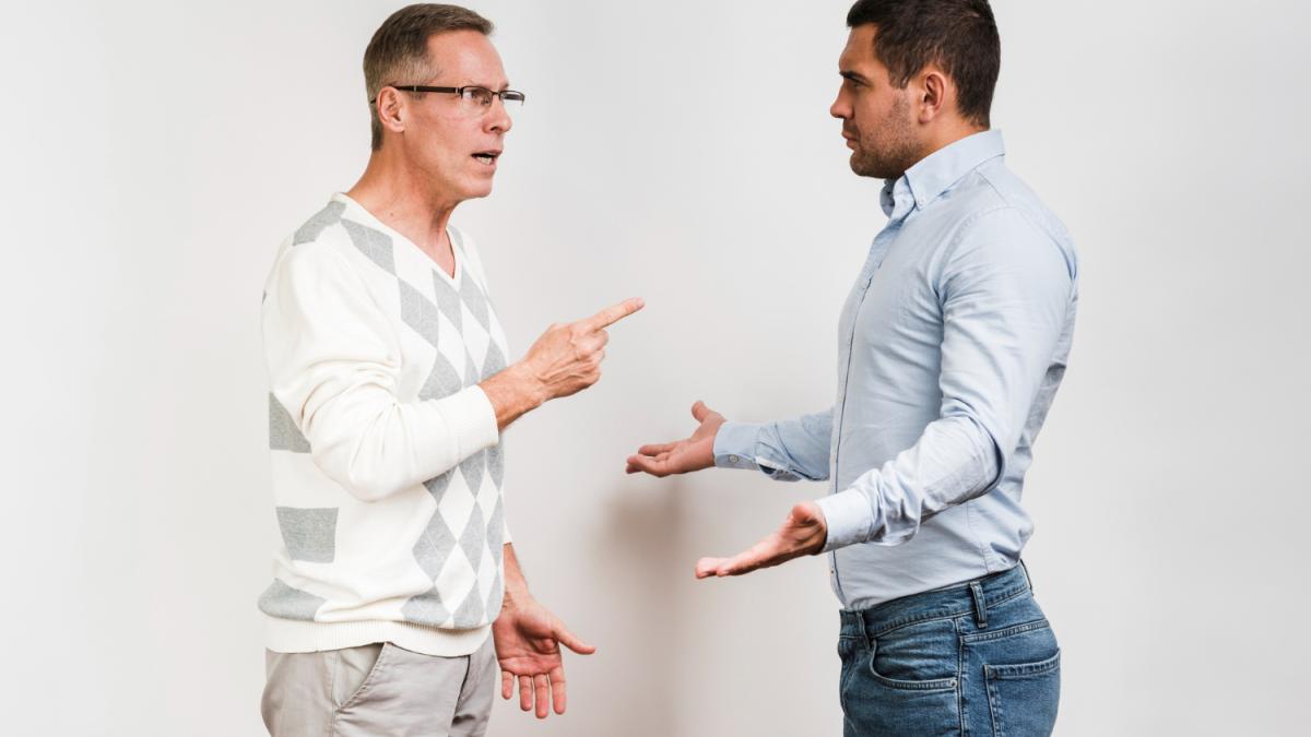 Спор двух мужчин Спор двух мужчин