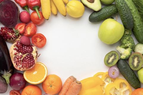 Планетарная диета не учитывает российский дефицит белка и кальция — нутрициологи