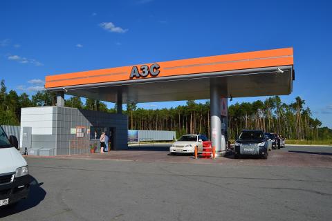 В Приморье продолжается дефицит бензина, на заправках образуются километровые очереди - ДВ-РОСС