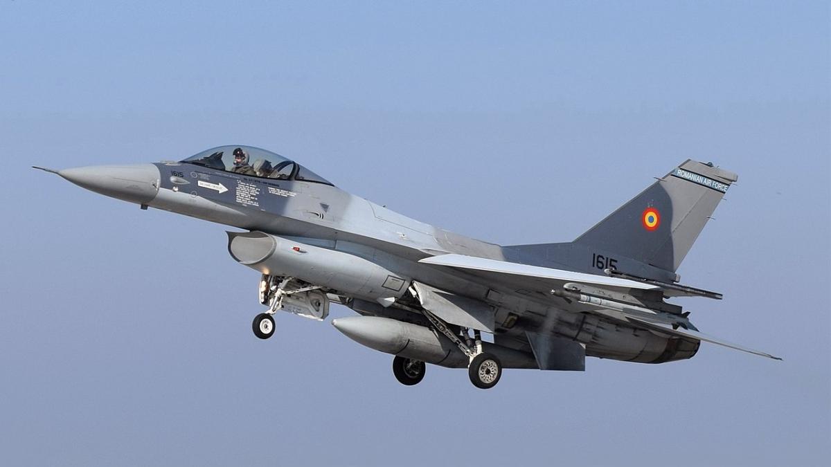 Истребитель F-16 ВВС Румынии Истребитель F-16 ВВС Румынии