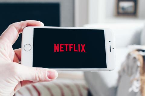Netflix продлил сериал 