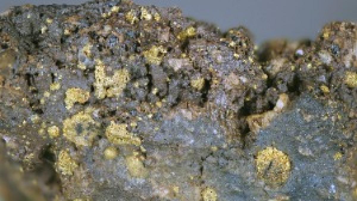 Roasted Cripple Creek gold ore 2 Roasted Cripple Creek gold ore 2