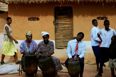 Жители ЦАР стремятся получать высшее образование в России – посол Бикантов