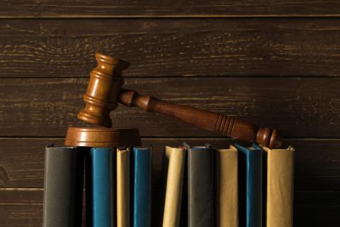 В Калифорнии адвоката оштрафовали на $10 тыс. за использование поддельных цитат из ChatGPT