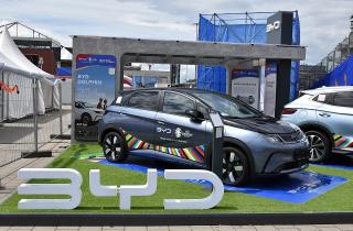 BYD увеличит дилерскую сеть в Европе до 2 тыс. центров к 2026 году — Reuters