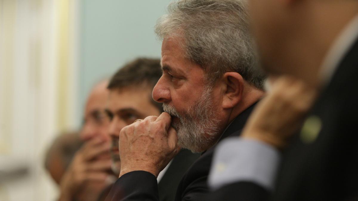 Lula da Silva with Vladimir Putin 14 May 2010 07 Lula da Silva with Vladimir Putin 14 May 2010 07
