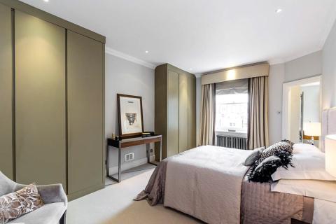 Холодные тона и яркий свет в спальне повышают тревожность и нарушают сон Холодные тона и яркий свет в спальне повышают тревожность и нарушают сон