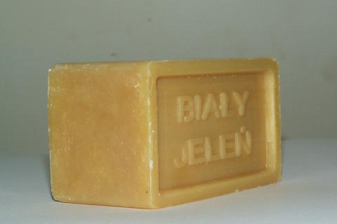 Эксперты отмечают защитное действие хозяйственного мыла при работе на участке