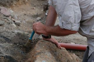 Морская соль состарила кости: утесный гроб раскрыл тайну женщины культуры Вилбарк во II веке