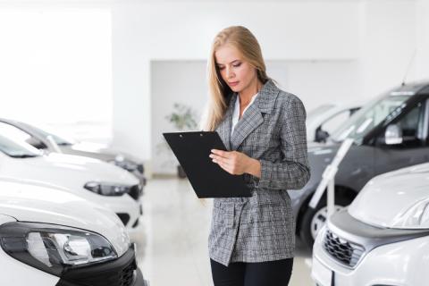 Autonews: 87% россиян отложили покупку автомобиля до конца года