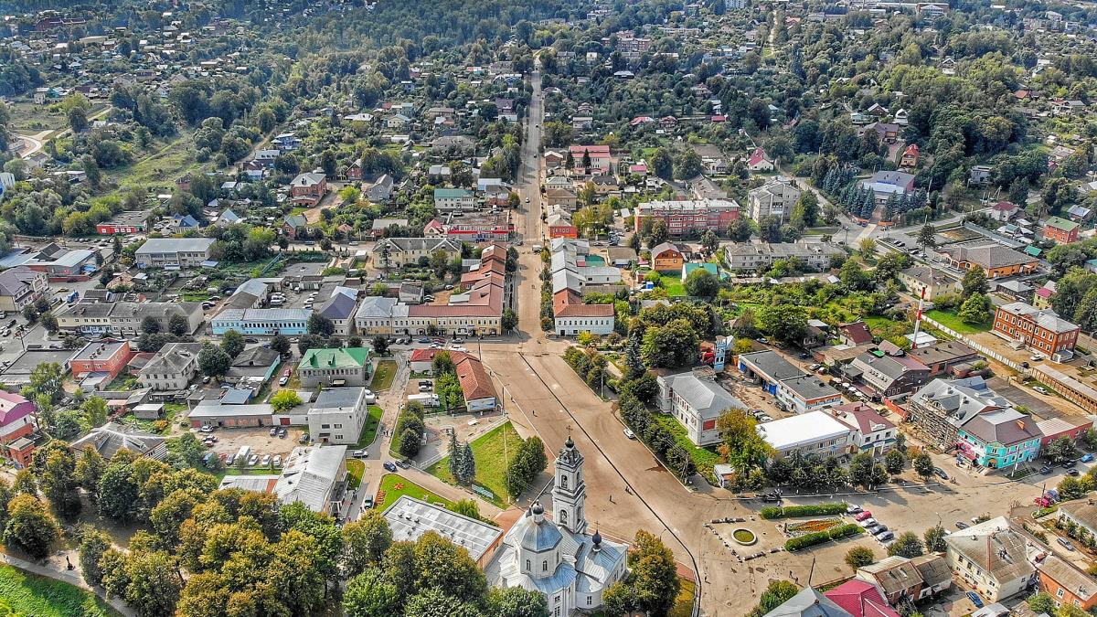 Вид сверху на город Таруса в Калужской области Вид сверху на город Таруса в Калужской области