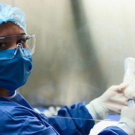 Онколог Романов сообщил, что выздоровление возможно даже на поздней стадии рака