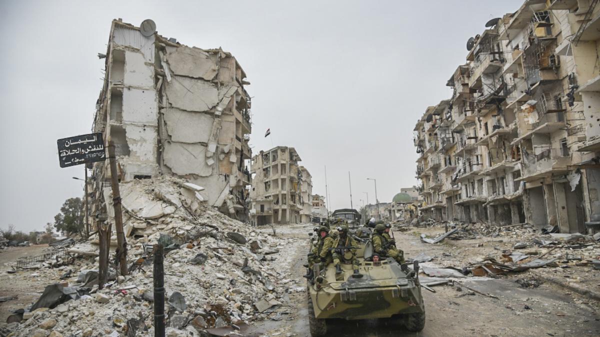 Поддерживаемая Турцией "Сирийская народная армия" установила контроль над Манбиджем
