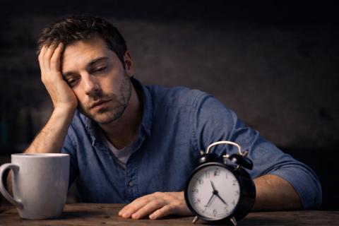 Мартовское обморожение: как обострение недосыпа меняет состояние кожи и что с этим делать