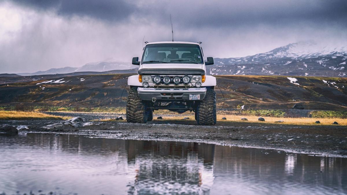 Toyota Land Cruiser AT37