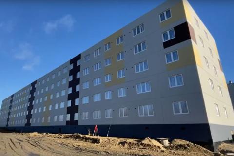 В Листвянке построили два дома для переселенцев из аварийного фонда