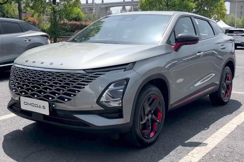 Специалисты начали активировать скрытые функции китайских автомобилей — 