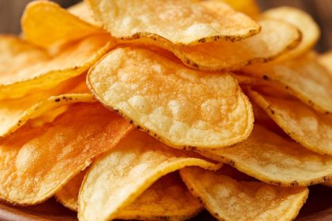 Ученые Свердловской области разрабатывают чипсы из картофеля с розовой и фиолетовой мякотью Ученые Свердловской области разрабатывают чипсы из картофеля с розовой и фиолетовой мякотью