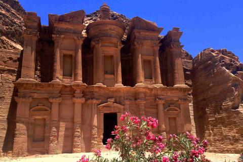 С 13 декабря 2025 года между Россией и Иорданией начнёт действовать безвизовый режим С 13 декабря 2025 года между Россией и Иорданией начнёт действовать безвизовый режим