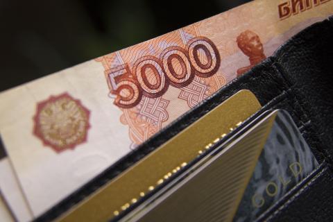 Мили или кешбэк: что выгоднее для путешествий