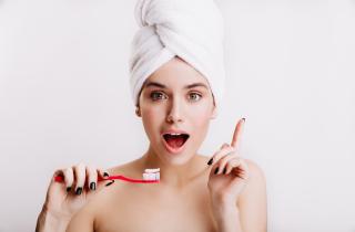 Сильное давление при чистке зубов разрушает эмаль и дёсны — Ирина Кузьмина