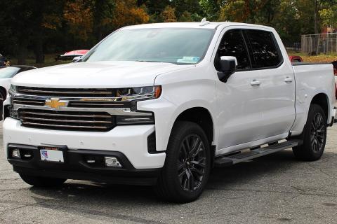 Chevrolet Silverado EV установил рекорд пробега среди электромобилей — 1704 км на одной зарядке
