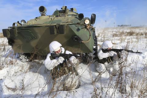 Российские войска ведут зачистку Гришино на красноармейском направлении — Минобороны РФ