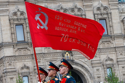 Посольство России в ФРГ считает дискриминацией запрет на флаги РФ на 9 мая