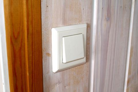 Пульт телевизора содержит больше бактерий, чем большинство бытовых поверхностей Пульт телевизора содержит больше бактерий, чем большинство бытовых поверхностей