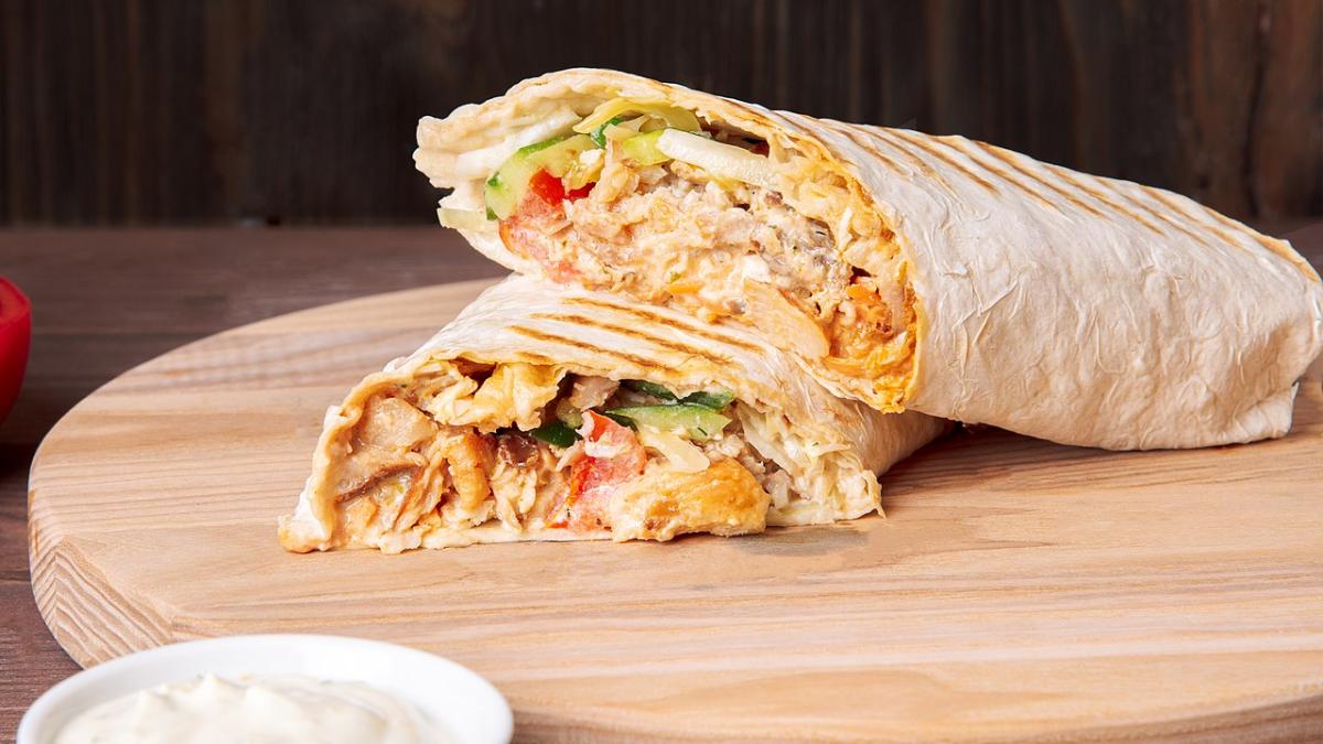 Куриная шаурма в обычном лаваше