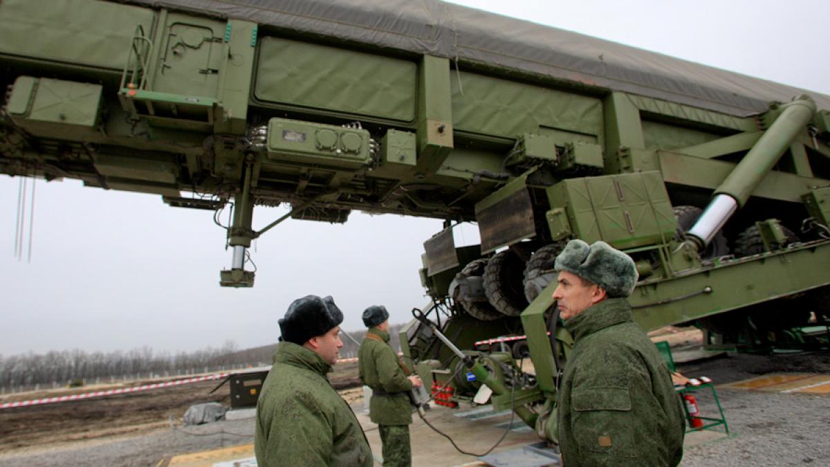 Transportation of the RT-2PM2 Topol-M 05 Transportation of the RT-2PM2 Topol-M 05