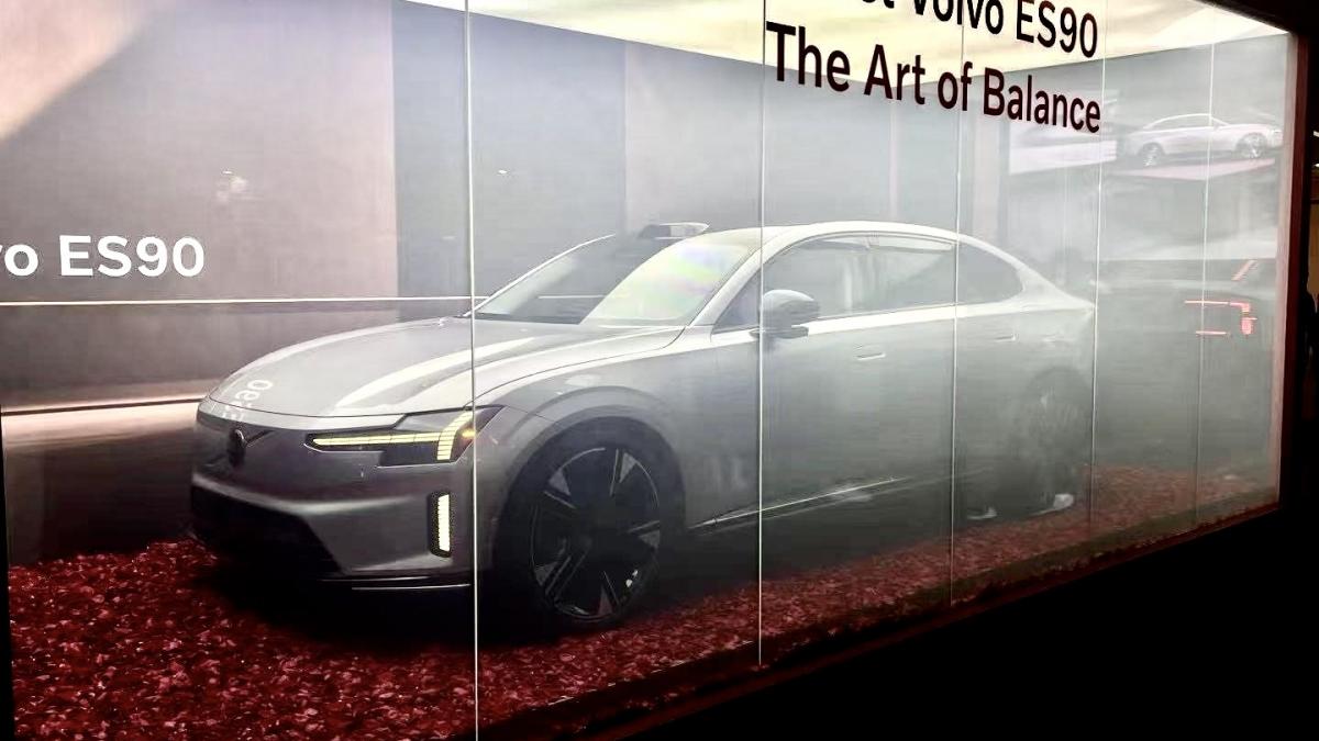 Volvo ES90