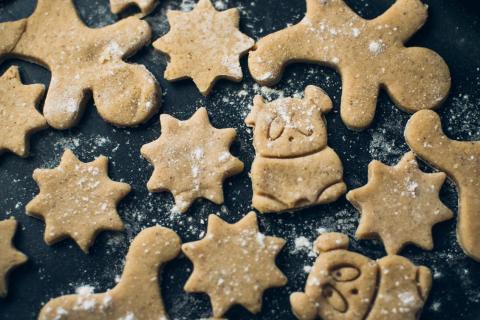 Имбирное печенье с корицей сохраняет пряный аромат