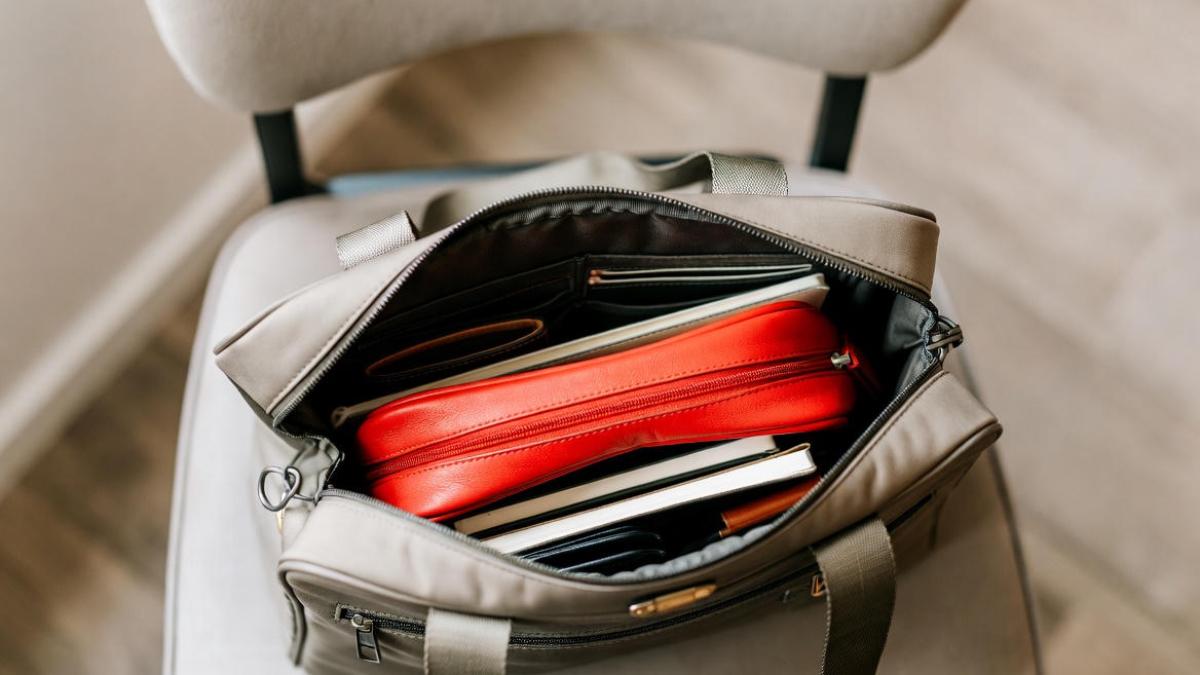 Фото косметички в сумке