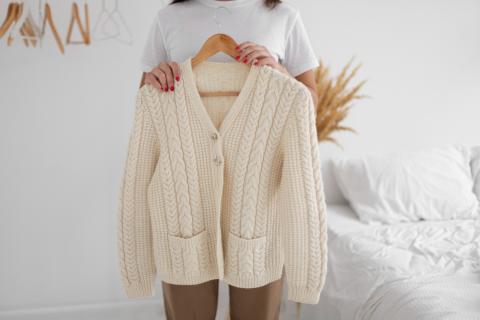 Современные коллекции делают шерстяные куртки частью стиля, сообщают стилисты