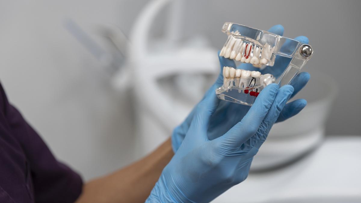 Зубной протез