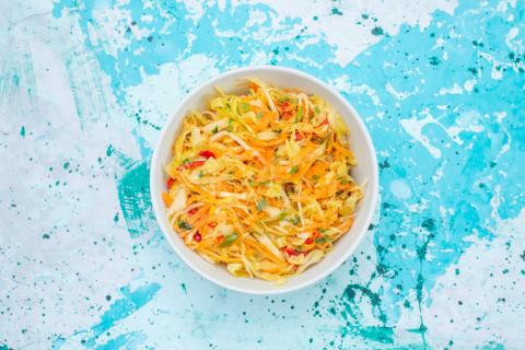 Рецепт салата из моркови, сыра и яйца от шеф-повара