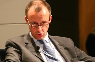 Мерц допустил возвращение обязательной военной службы в Германии — МК