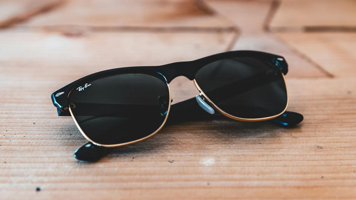 Очки солнцезащитные