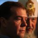 Медведев нашел РПЦ место в Сети