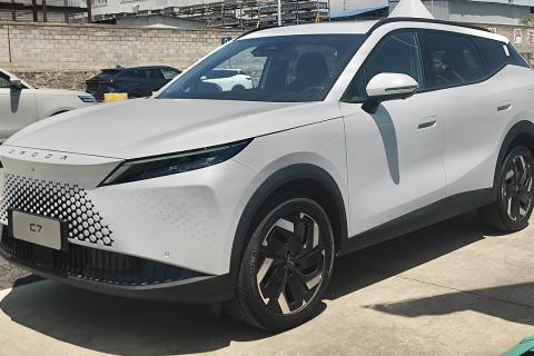 Omoda отзывает кроссоверы C7 в России для замены подушки безопасности