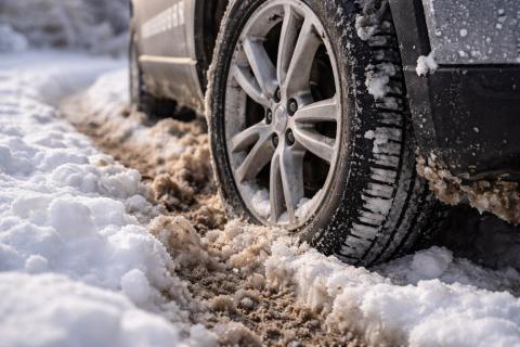 Буксующее колесо не создаёт тяги из-за отсутствия сопротивления — 5 Колесо