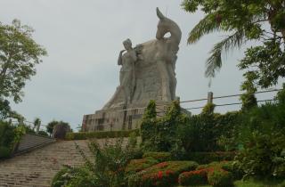 Закат за двадцать пять рублей: бюджетный маршрут на Хайнане заменяет дорогие морские прогулки