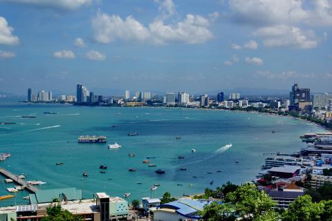 Паттайя меняет маски после заката: тихие кварталы Наклуа скрывают настоящую душу Таиланда