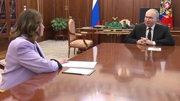 Путин поздравил Подносову с вступлением в должность председателя Верховного суда РФ